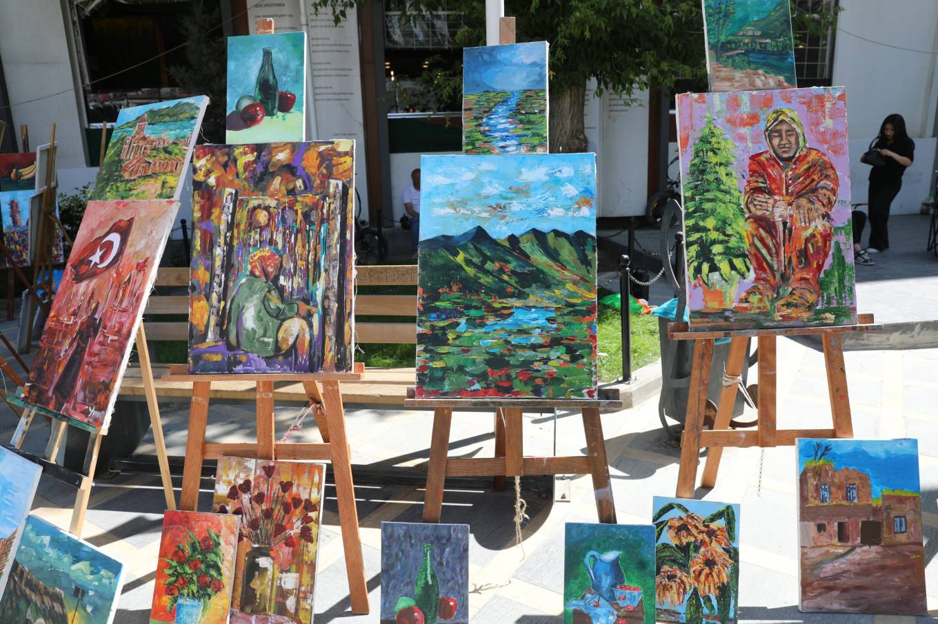 Sanat Galerisi'nde ‘Renklerle Düşünmenin Sessiz Yolu’ Sergisi