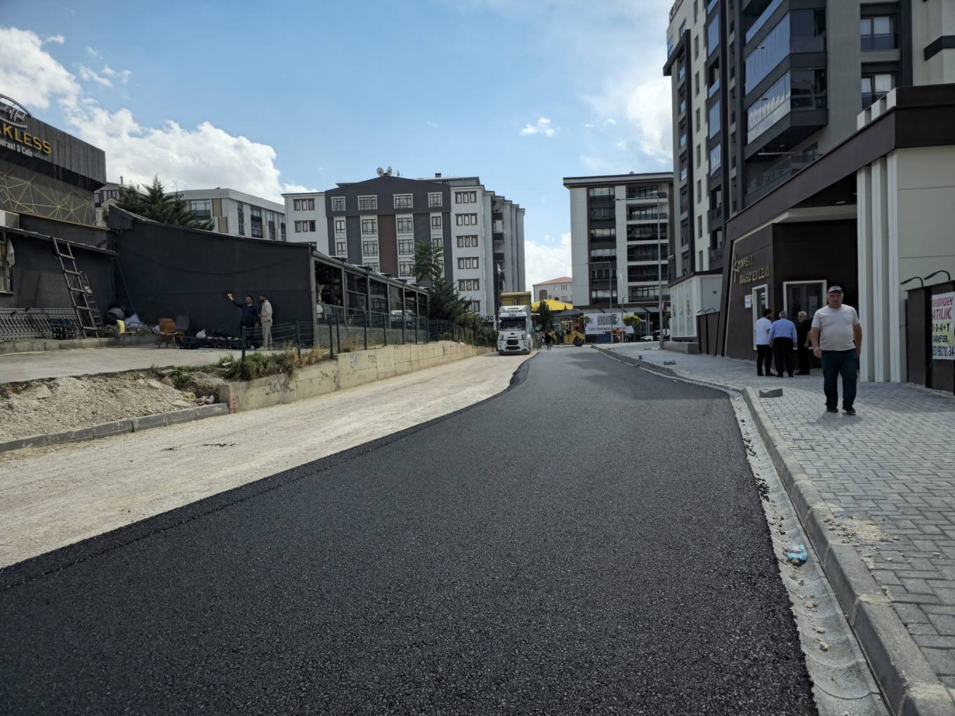 İpekyolu Belediyesi Asfalt Çalışmalarını Hızlandırdı