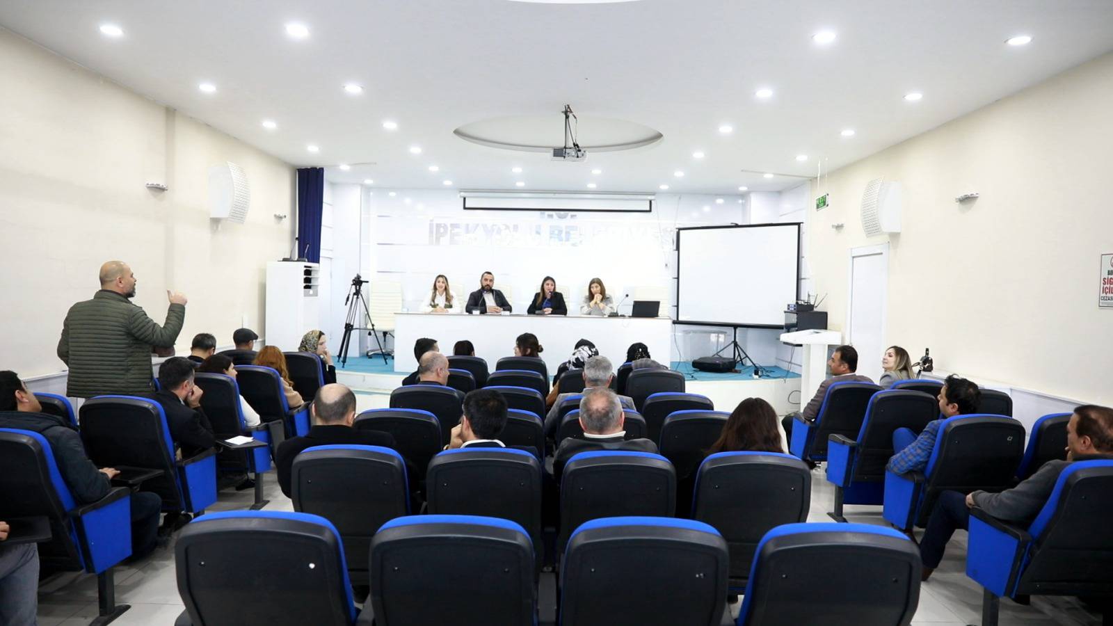 İpekyolu Belediyesi Meclisi’nde ‘Sosyal Kart’ Gerginliği!