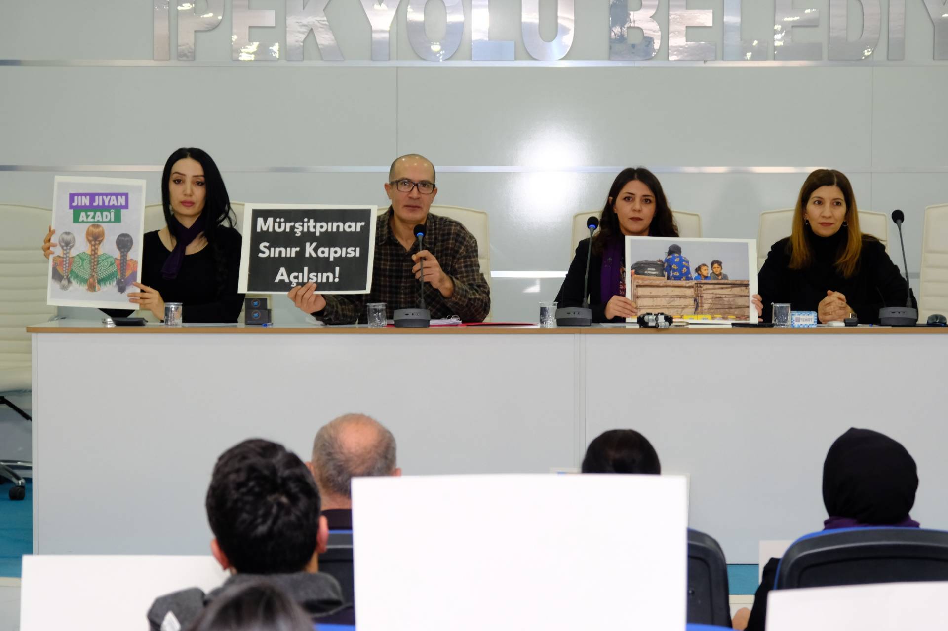 İpekyolu Belediye Meclisinde Rojava Destek Çağrısı