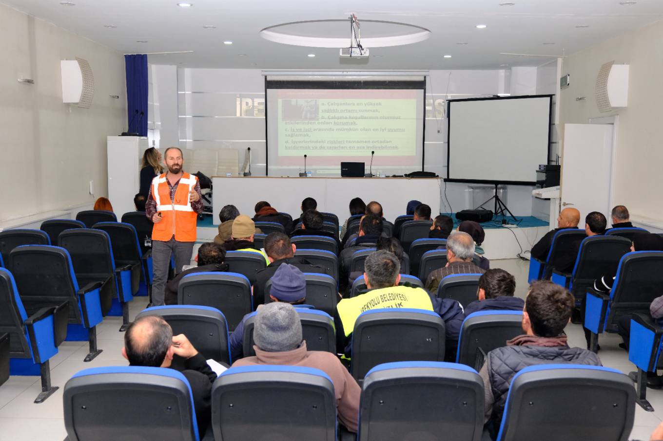 İPEKYOLU’NDA PERSONELLERE İŞ SAĞLIĞI VE GÜVENLİĞİ EĞİTİMİ VERİLDİ 