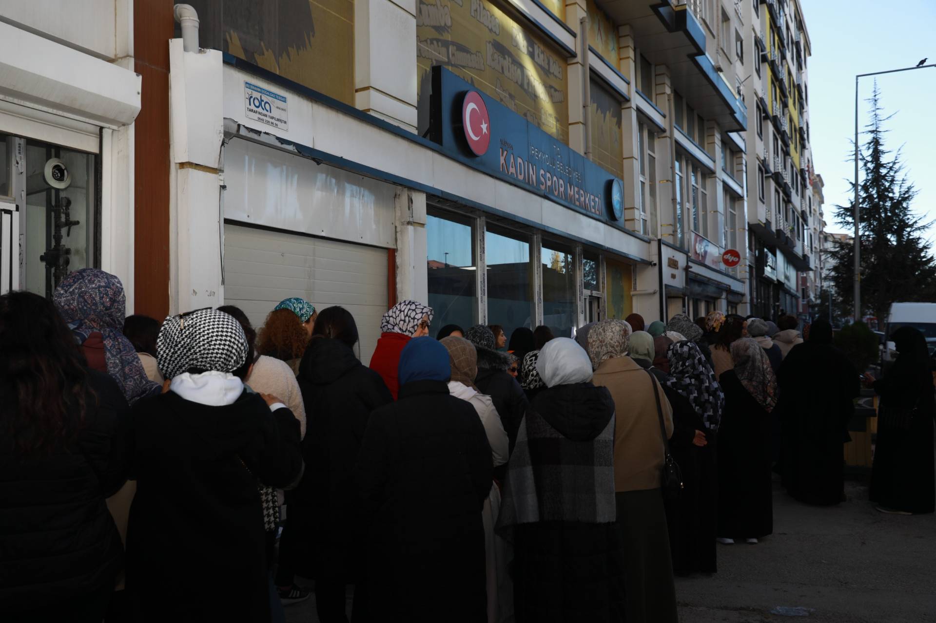 İpekyolu Belediyesi Kadın Spor Merkezlerine Yoğun İlgi