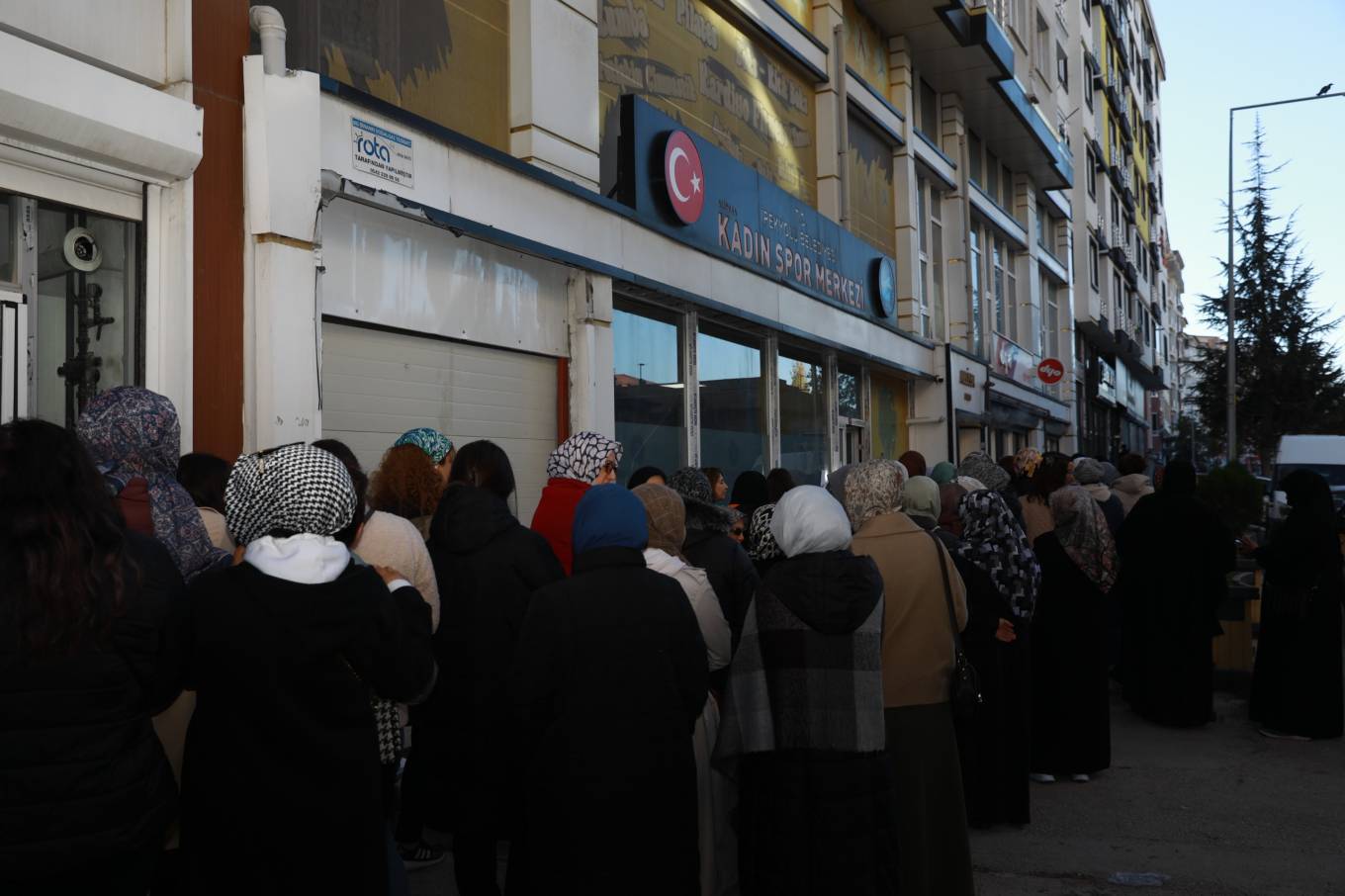 İpekyolu Belediyesi Kadın Spor Merkezlerine Yoğun İlgi