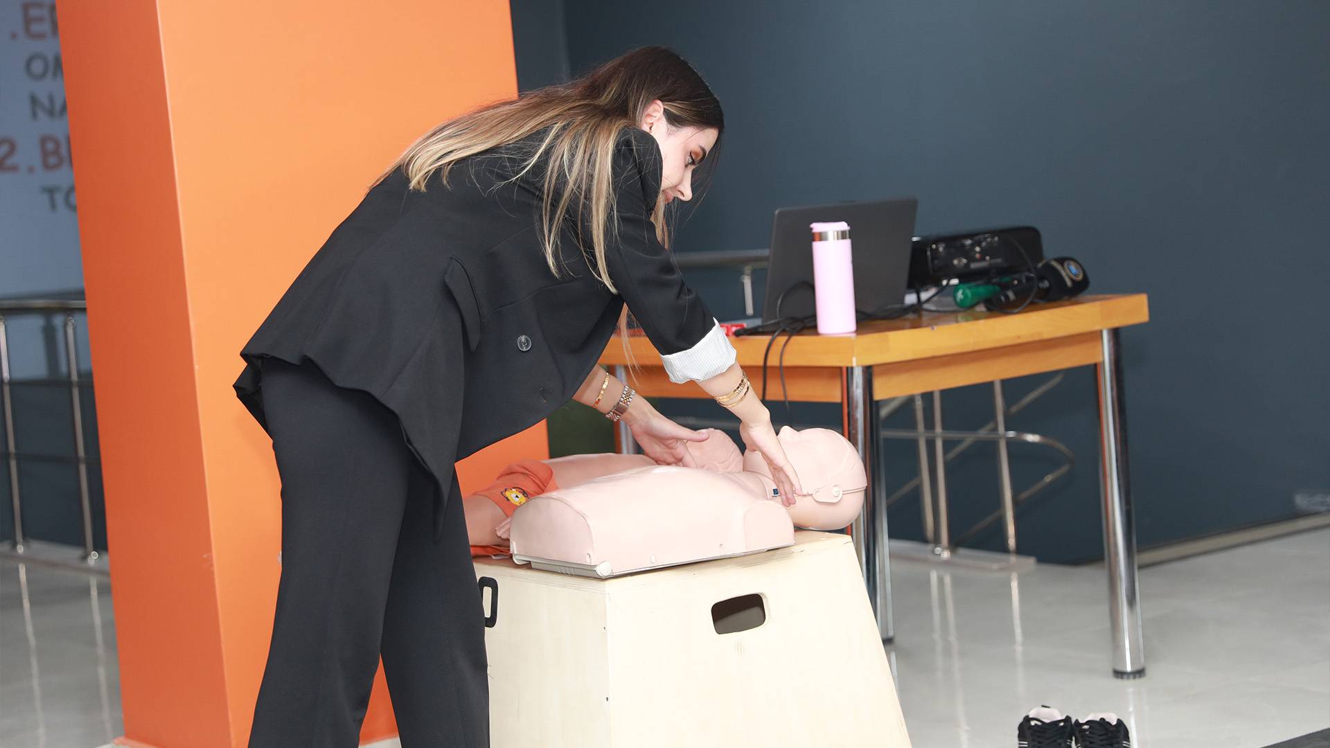 Kadın Politikaları Müdürlüğü Kadınlara İlk Yardım Eğitimi Verdi