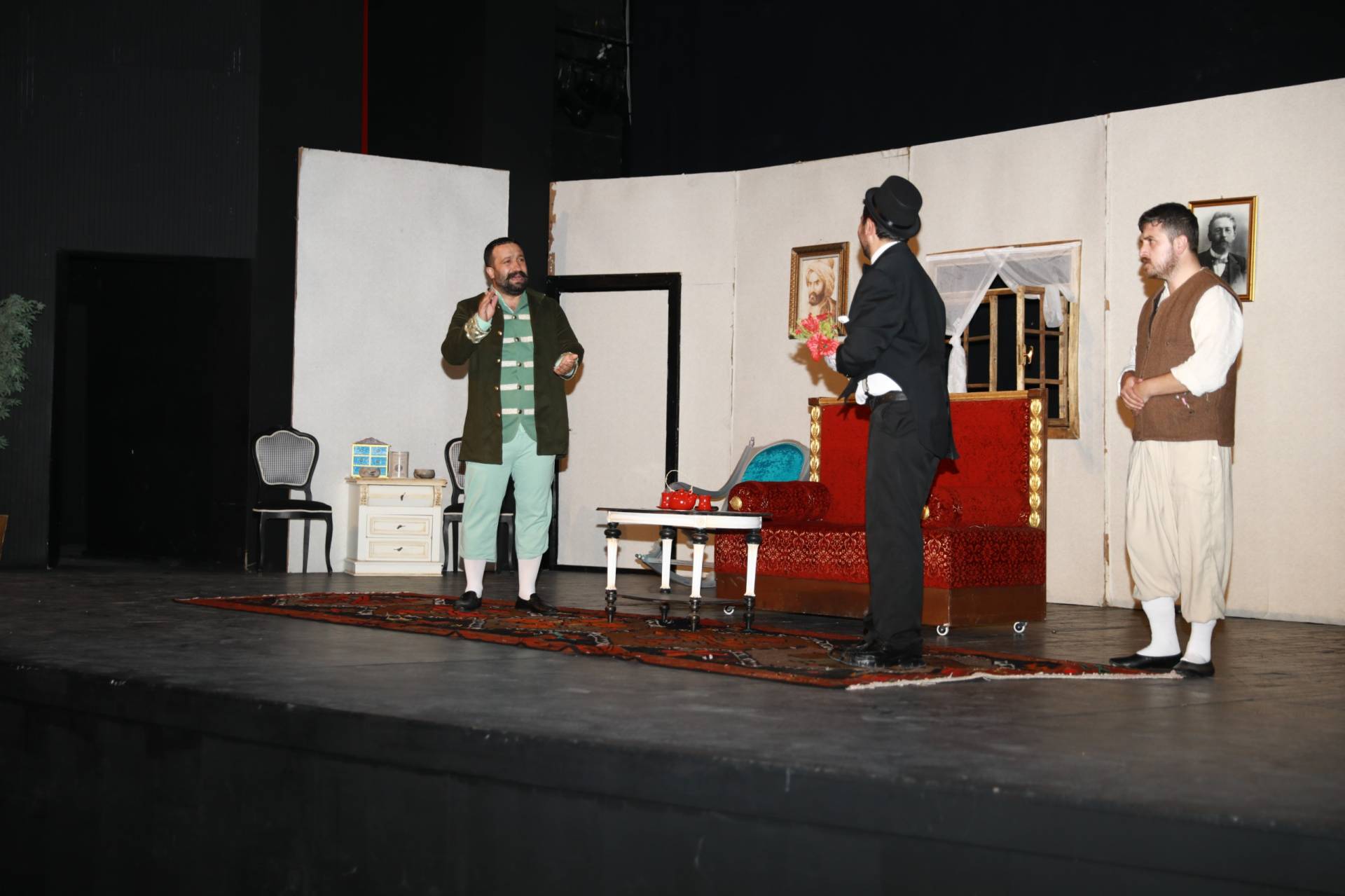 “Bir Evlenme Teklifi” Kürtçe Sahnelendi