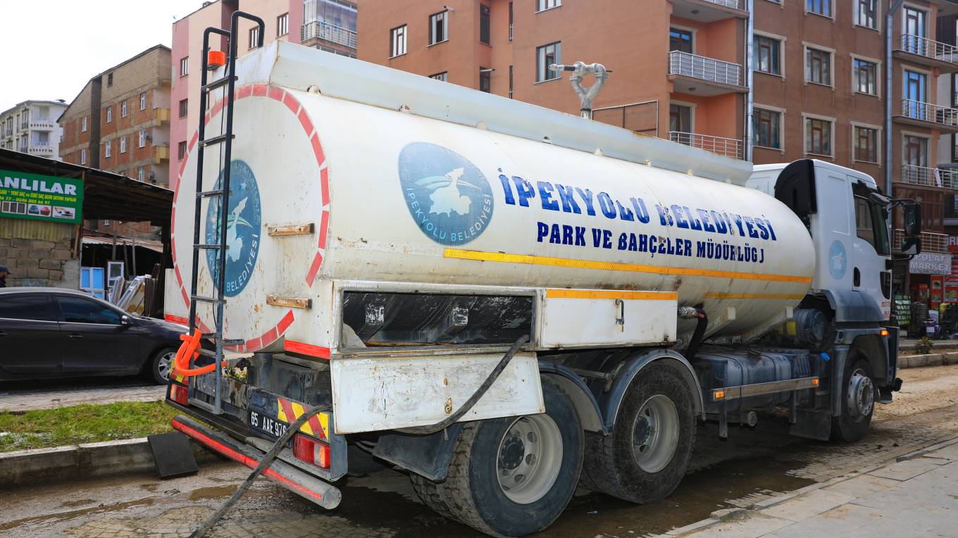 İpekyolu Daha Yeşil Bir Görünüme Kavuşuyor