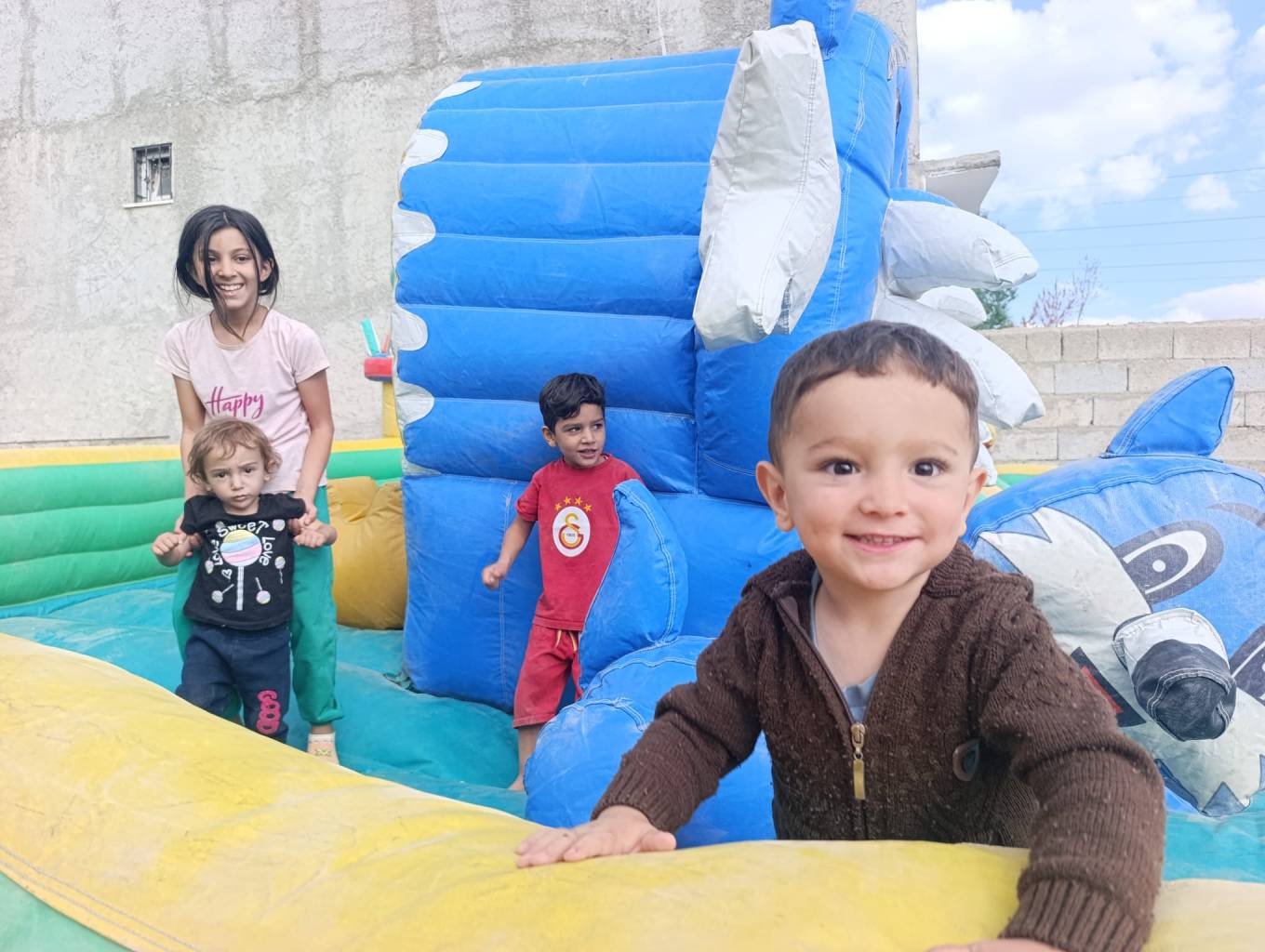 İpekyolu Belediyesi Çocukları Şenlikte Buluşturdu