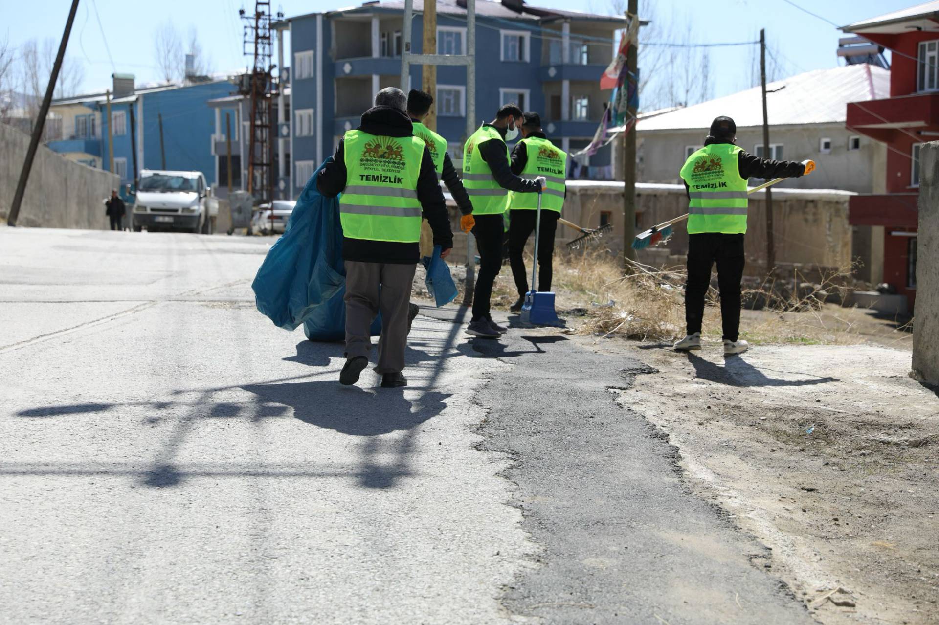 İpekyolu Belediyesi'nden Bayram Öncesi Temizlik Seferberliği