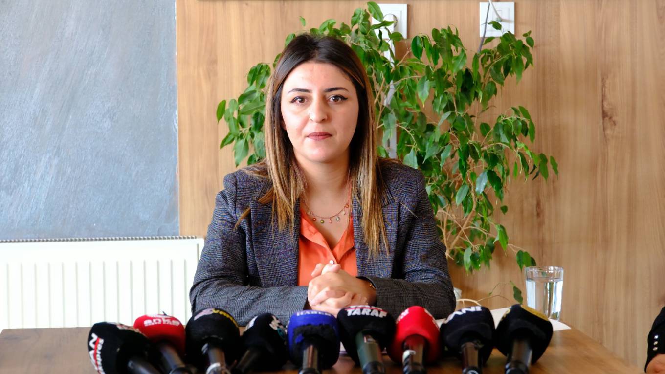 EŞBAŞKAN UZUNAY 10 OCAK ÇALIŞAN GAZETECİLER GÜNÜ’NDE BASIN EMEKÇİLERİYLE BİR ARAYA GELDİ