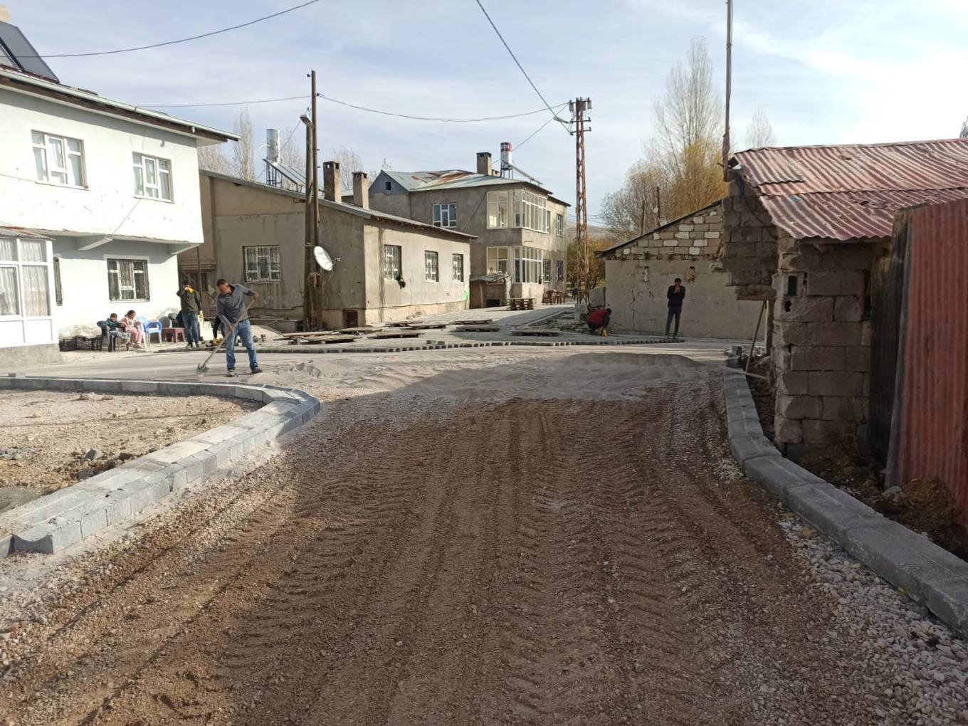 İpekyolu Belediyesi’nden 24 Saatte 9 Noktada Yoğun Çalışma