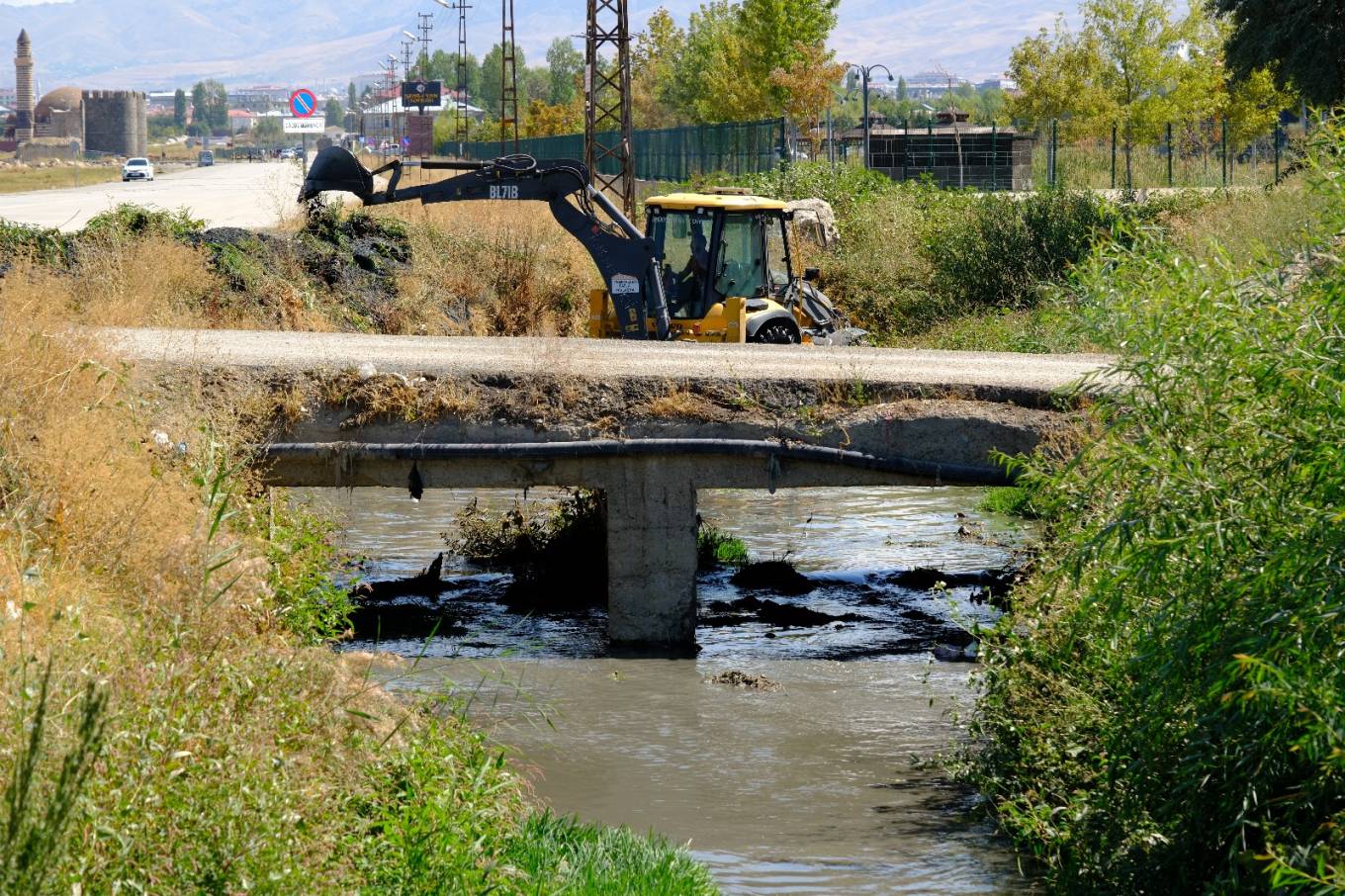 DSİ’nin Yapmadığını İpekyolu Belediyesi Yaptı