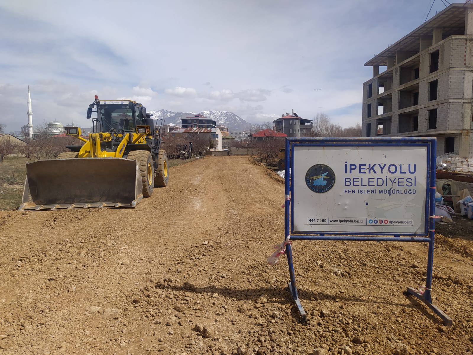 İpekyolu’nda Yollar Bayrama Hazır