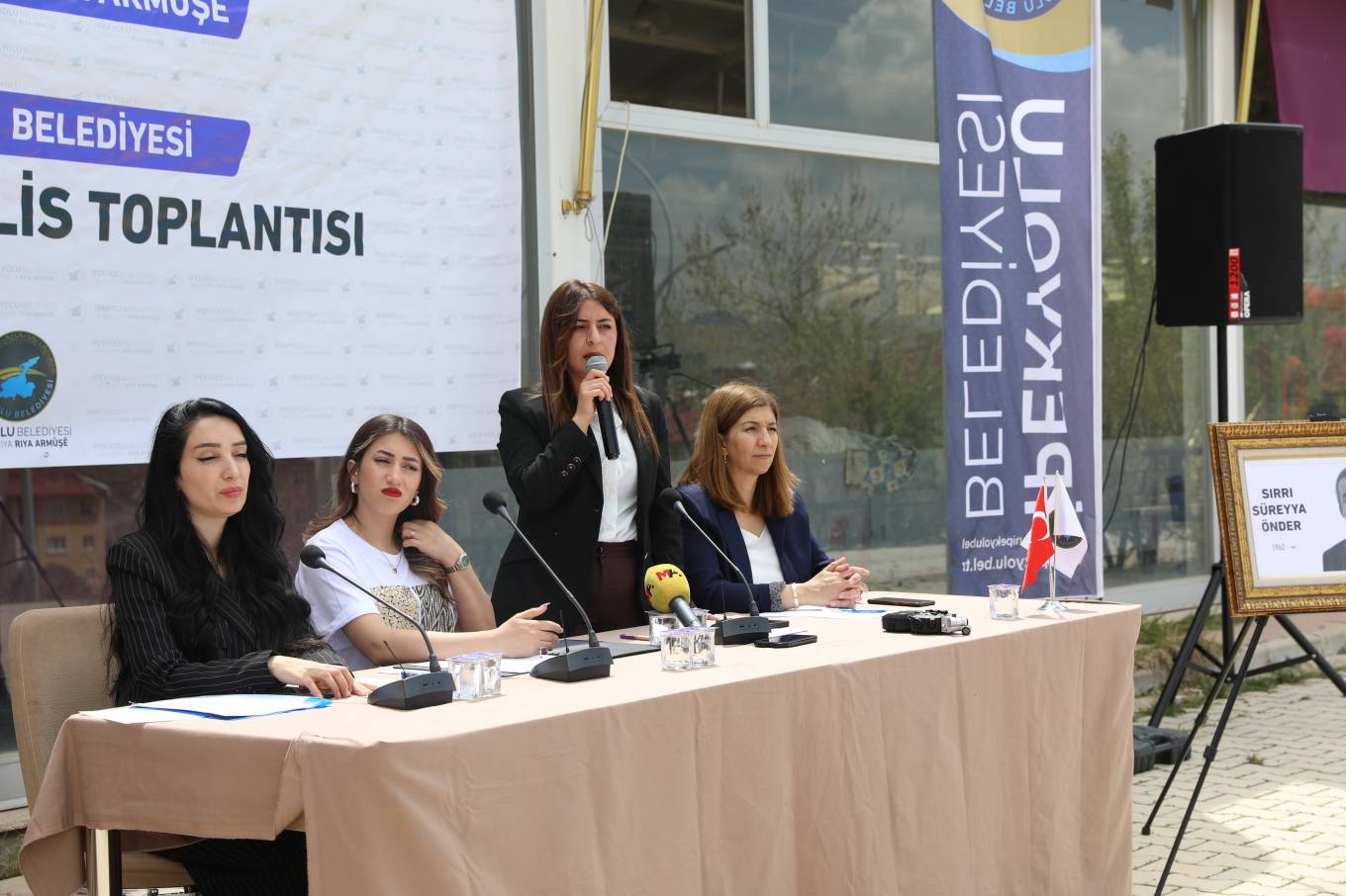 İpekyolu Belediye Meclis Toplantısı Halkla Birlikte Yapıldı