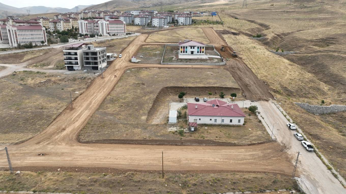 İpekyolu'na 2 Kilometrelik Yeni Yol