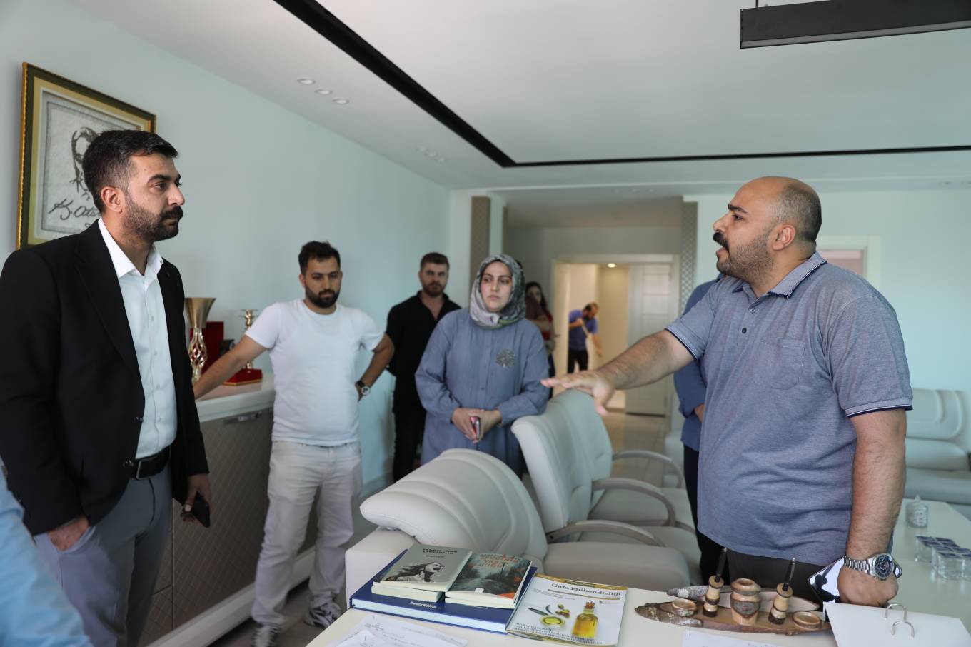 İpekyolu Belediyesi’ne Kayyum Döneminde Kalan Borçlar Nedeniyle Haciz