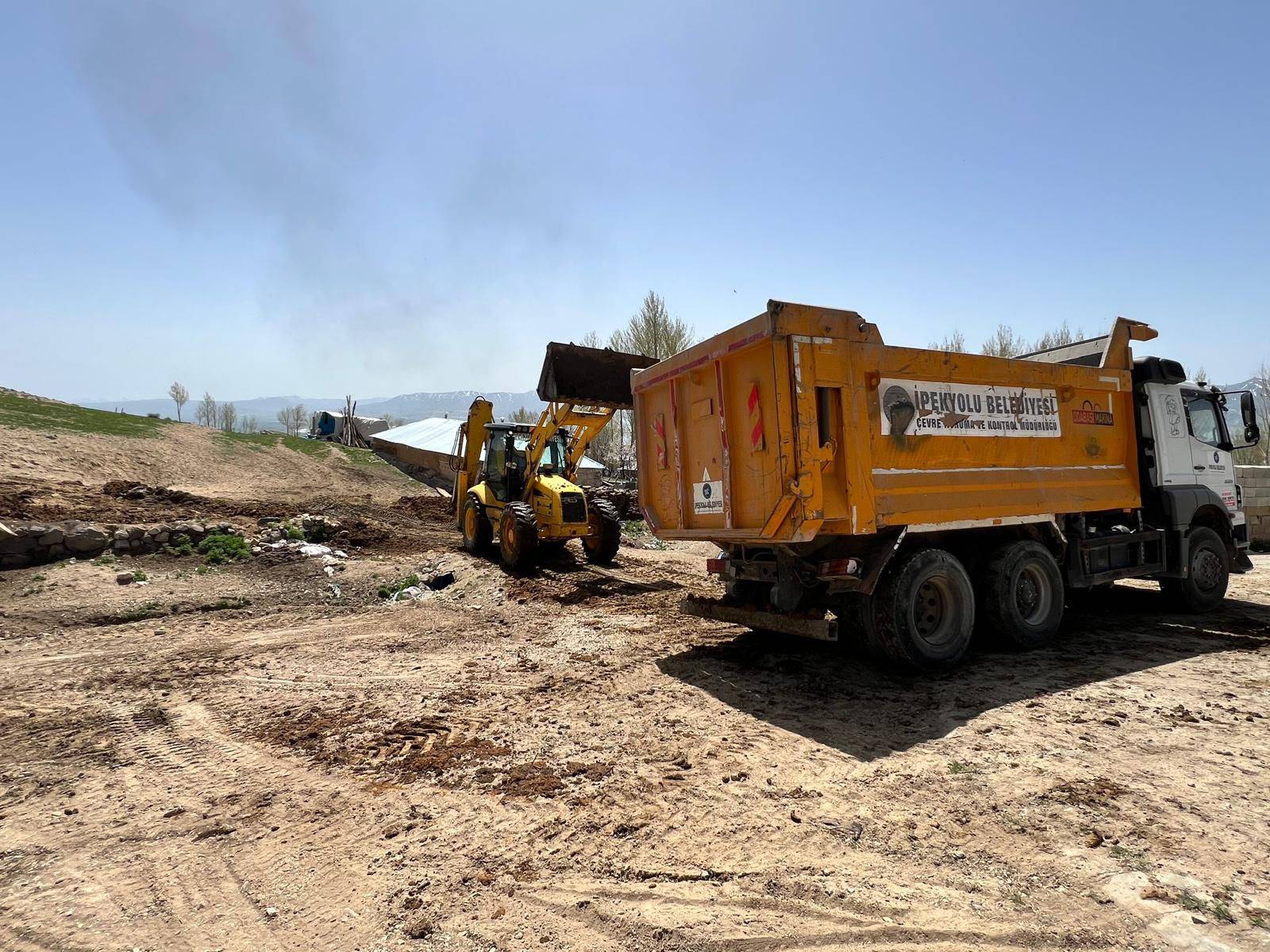 İPEKYOLU’NDA BAHAR TEMİZLİĞİ SEFERBERLİĞİ BAŞLADI