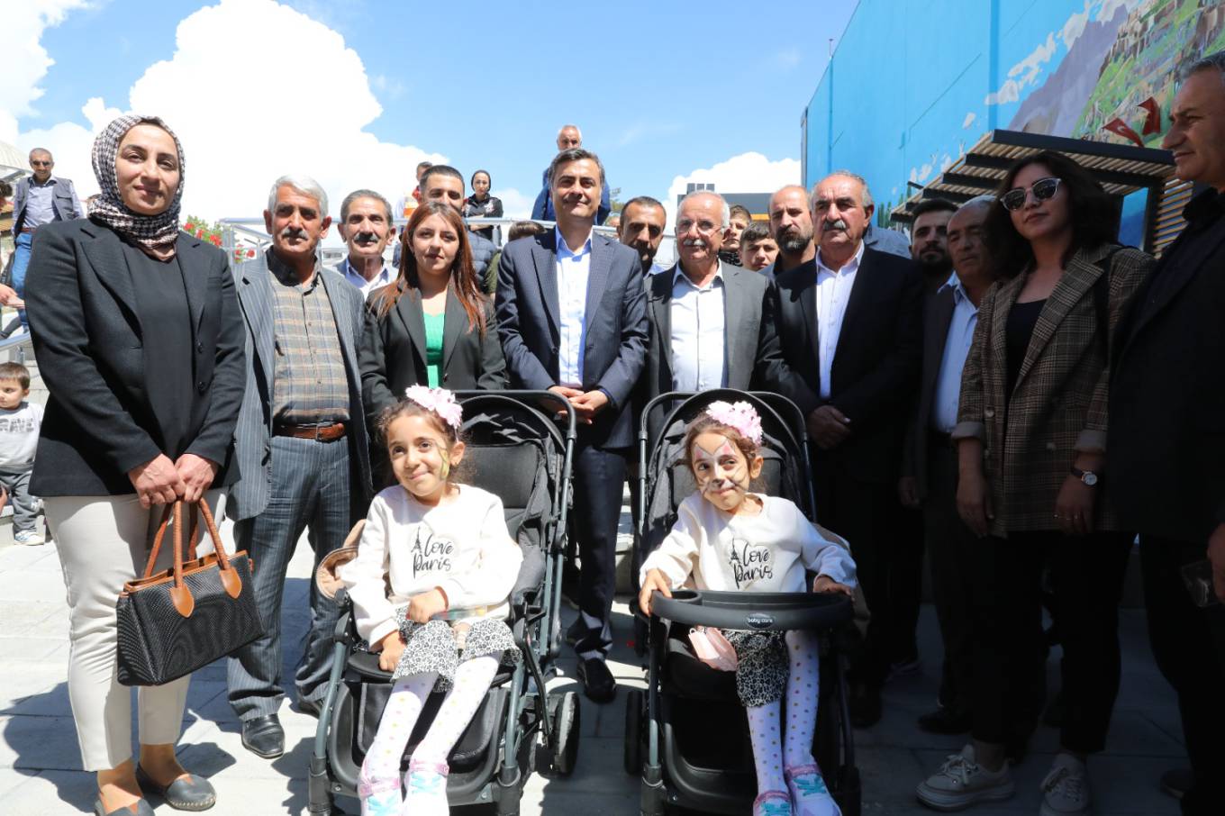 EŞBAŞKANLARIMIZ SMA’LI ÇOCUKLAR İÇİN DÜZENLENEN KERMESE KATILDI