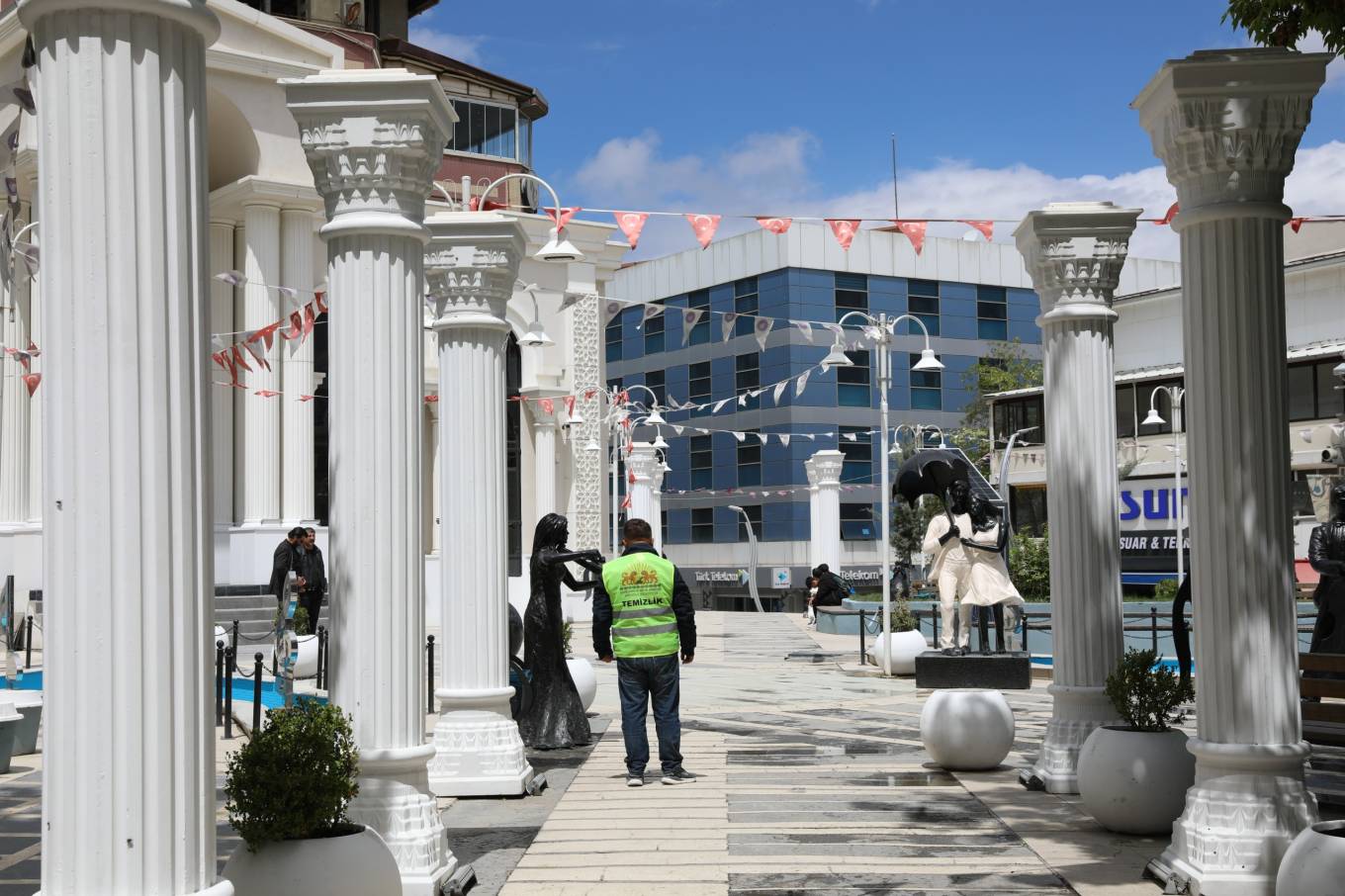 İpekyolu Belediyesi Sanat Parkı’nı Yeniledi