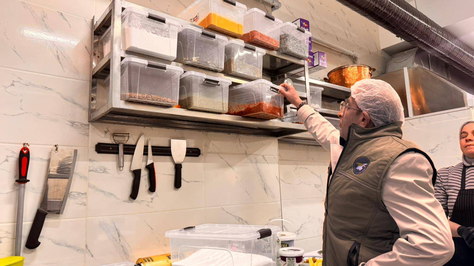 İpekyolu Belediyesi Halk Sağlığı İçin Gıda Denetimlerini Sürdürüyor