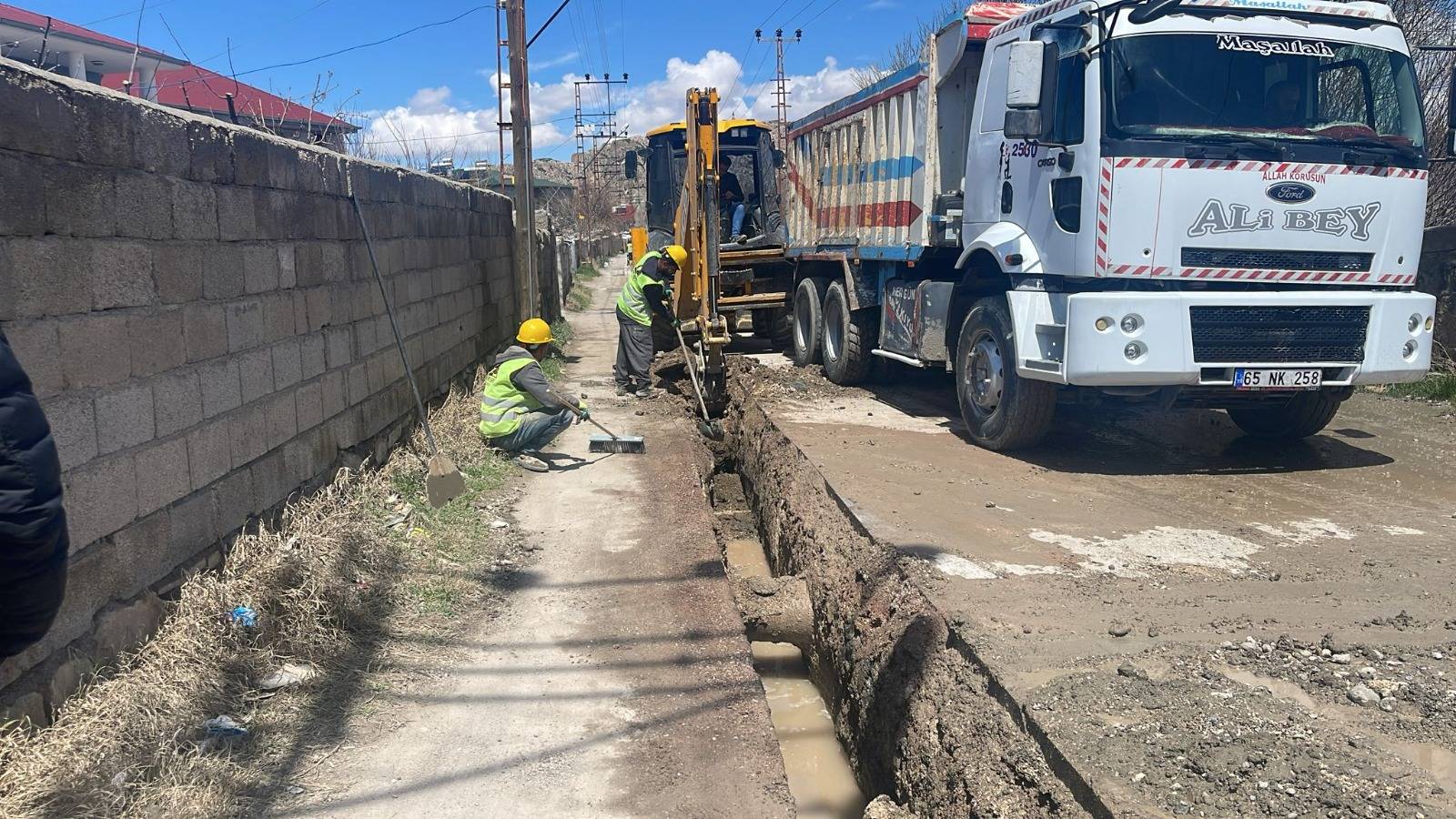 İpekyolu’nda Halkın Talebi Hayata Geçiriliyor: Doğalgaz Çalışmaları Başladı