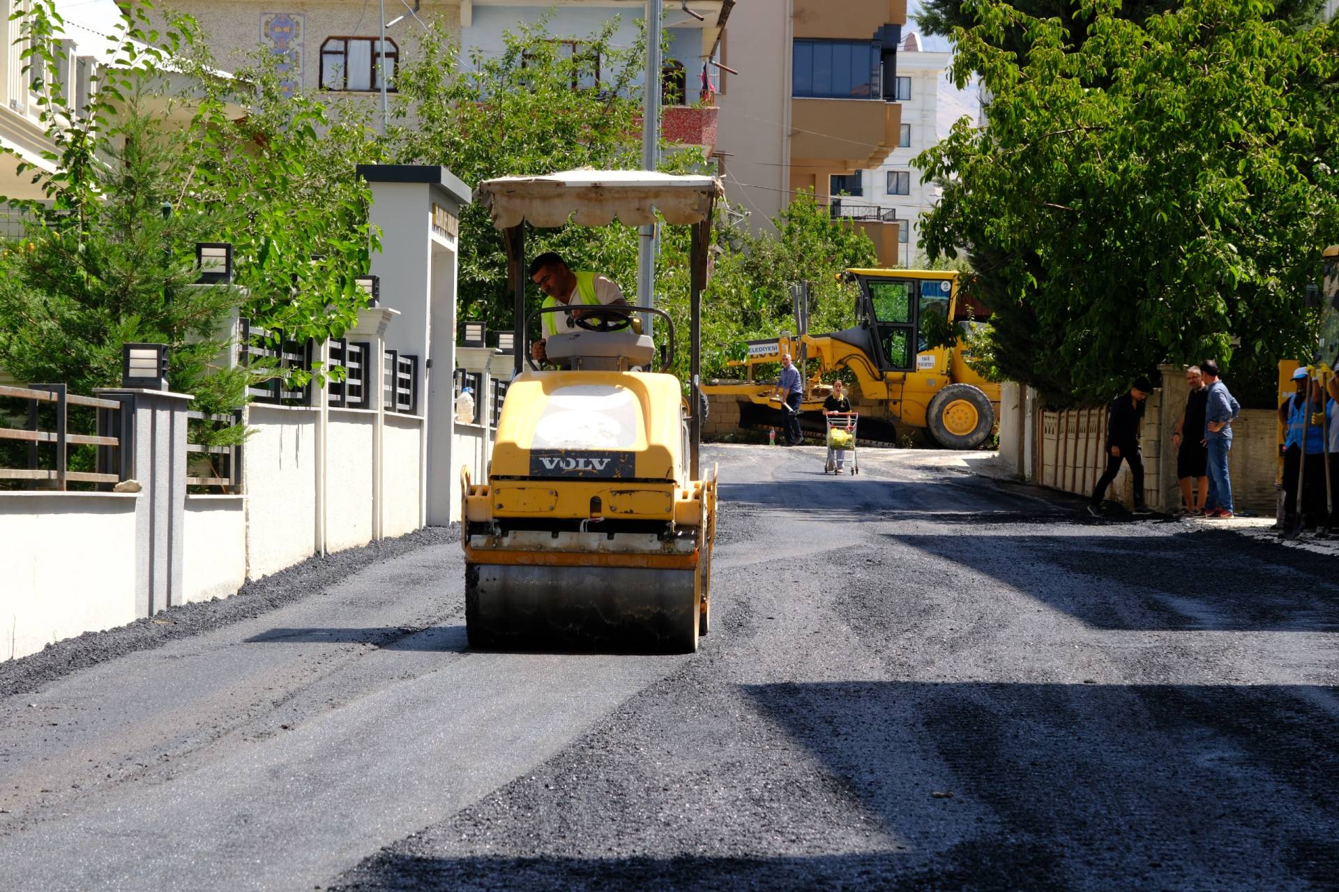 Hafiziye Mahallesi’nde Uzun Yılların Yol Sorunu Çözüldü