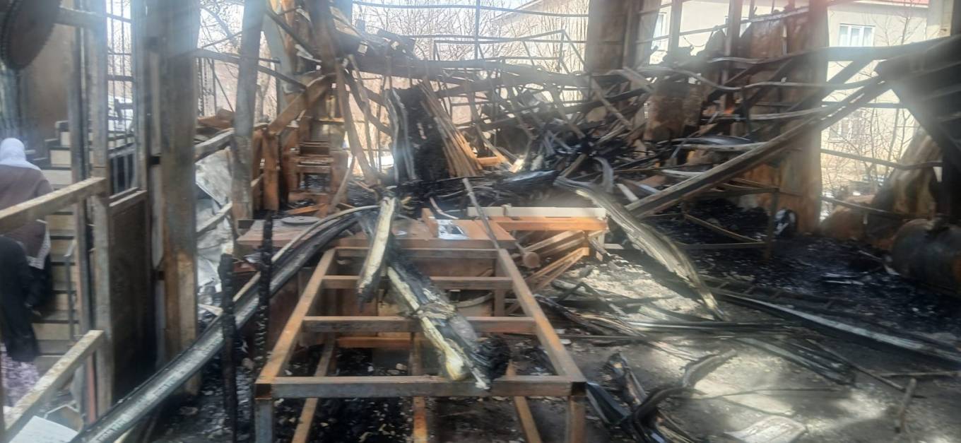 İpekyolu Belediyesi’nden Yangın Mağduru Aileye Geçmiş Olsun Ziyareti