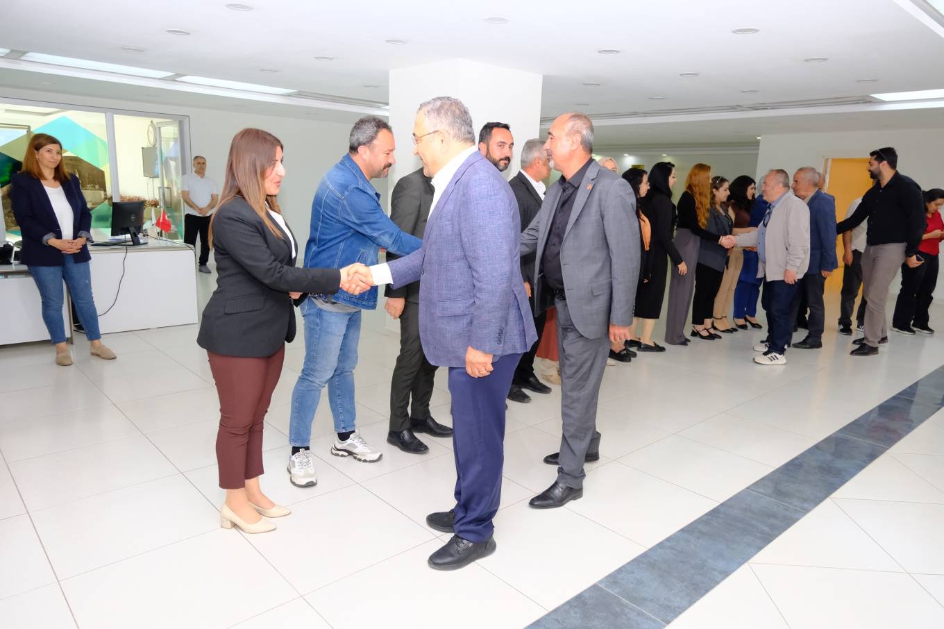 CHP’li Tanrıkulu’ndan İpekyolu Belediyesi’ne Dayanışma Ziyareti