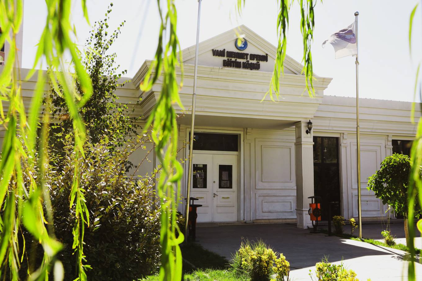 İpekyolu Belediyesi’nden Yüzlerce Öğrenciye Ücretsiz Eğitim Desteği